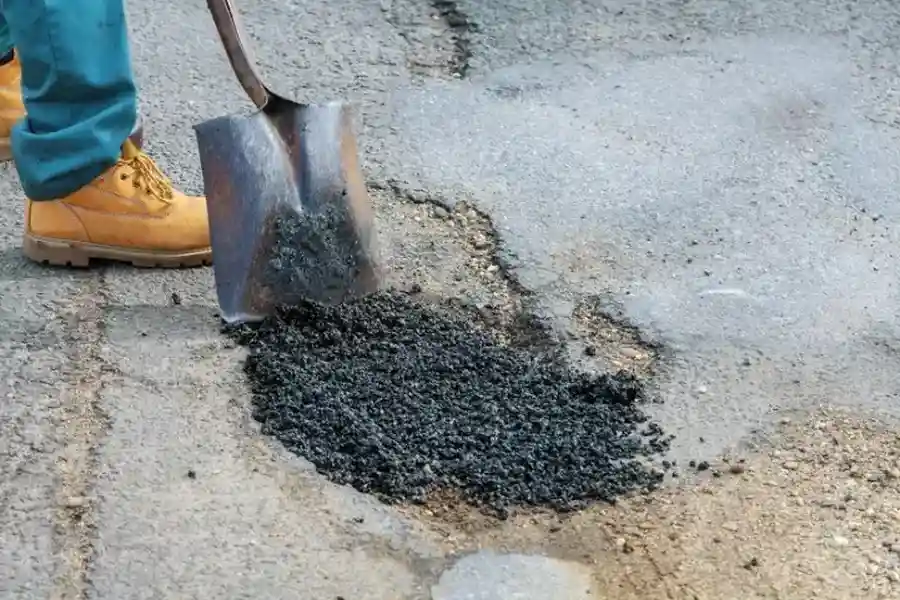 Superior Asphalt Crack Filling Turlock, CA Superior Asphalt Crack Filling Turlock, CA